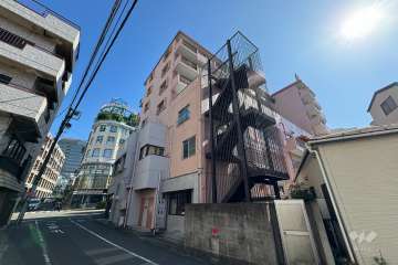 カルム恵比寿の外観（南西側から）