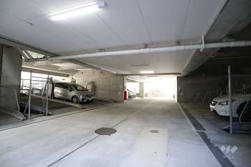 敷地内駐車場（屋内機械式）