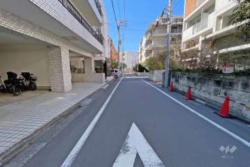 敷地北側前面道路