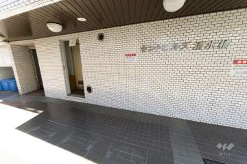 マンションの銘板