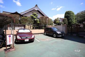 敷地内駐車場（屋外平面式）