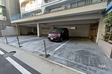 敷地内駐車場（屋外平面式）