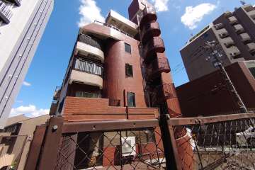 ハイツ参宮橋の外観（北西側から）