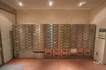 宅配ボックスと共用ポスト