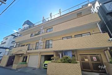 ライオンズマンション原宿の外観（北東側から）