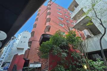 ライオンズマンション広尾第2の外観（東側から）