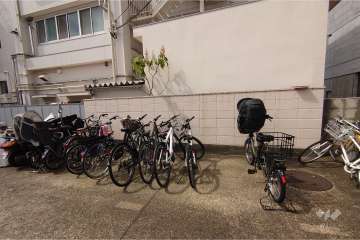 駐輪場、バイク置場
