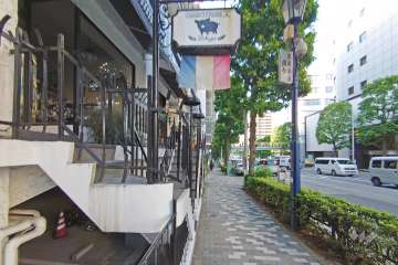 敷地東側の前面道路（都道418号線）