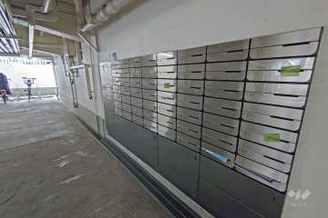 共用ポストと宅配ボックス