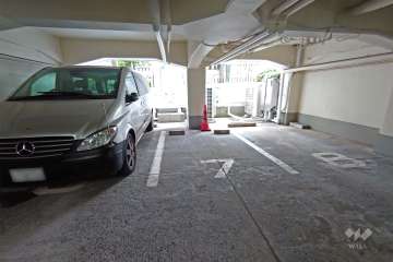 敷地内駐車場（屋内平面式）