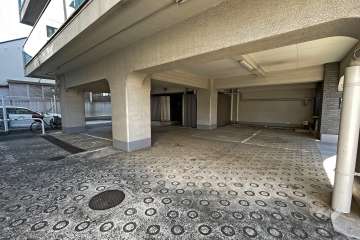 敷地内駐車場（屋内平面式）