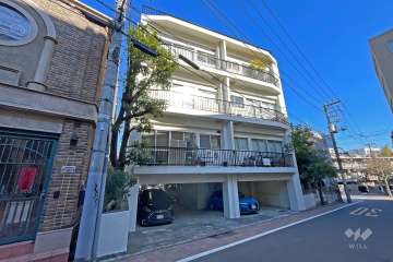 松濤ハウスの外観（南西側から）