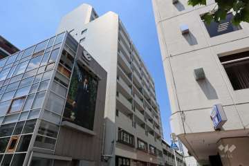 神宮前コーポラスの外観（東側から）