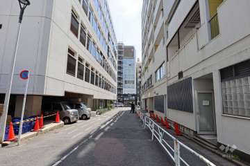 敷地北東側の前面道路