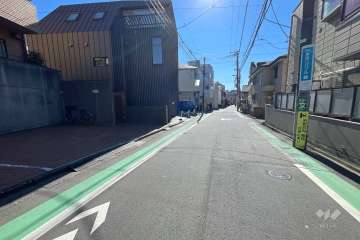 敷地南西側の前面道路