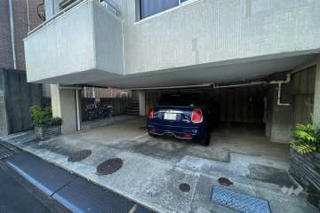 敷地内駐車場（屋内平面式）