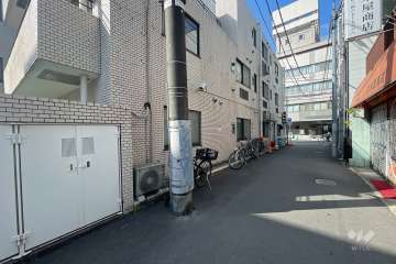 敷地北側の前面道路