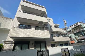 日興パレス渋谷の外観（南東側から）