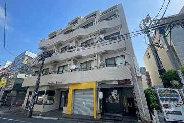 日興パレス渋谷の外観（南西側から）