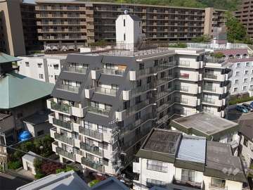 サニークレスト宝塚の外観（北東側から）