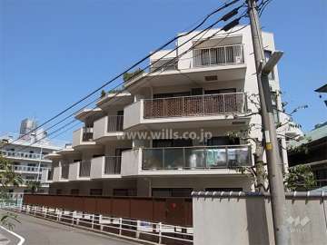 サニークレスト宝塚の外観（南側から）