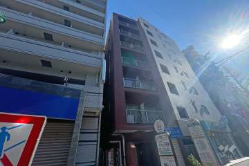 タイガースマンション笹塚の外観（北東側から）