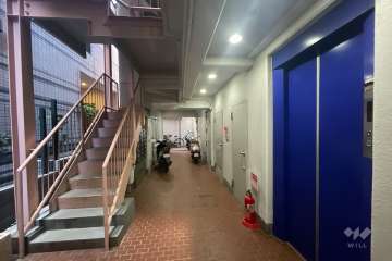 エントランスホール