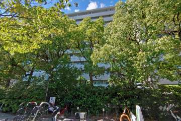 初台スカイレジテルの外観（南東側から）