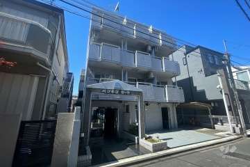 ペンギン幡ヶ谷の外観（南西側から）