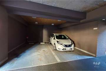 敷地内駐車場（屋内平面式）