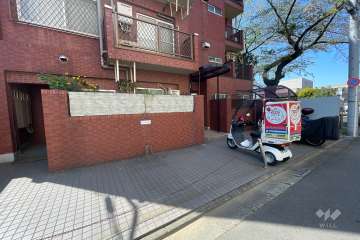 敷地内駐車場（屋外平面式）