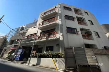 エグゼクティブ渋谷の外観(東側から）