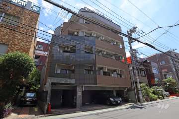 ステージファースト青山の外観（北西側から）