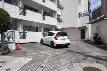 敷地内駐車場（屋外平面式）