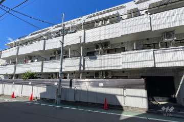 藤和シティコープ初台の外観（東側から）