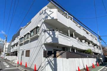 藤和シティコープ初台の外観（南側から）