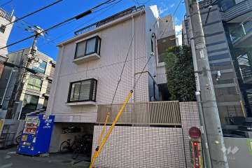 パーク・ノヴァ代々木の外観(北西側から)