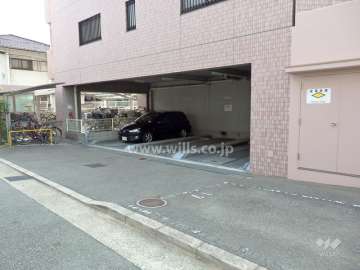 敷地内駐車場（屋内平面式）