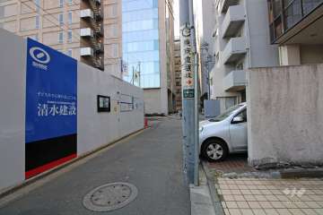 敷地南西側の前面道路