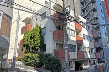 ホワイトヒル渋谷の外観（南西側から）