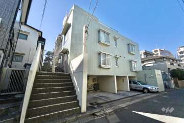 パーク・ノヴァ幡ヶ谷の外観(南東側から）