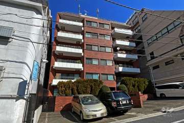 パシフィック青山の外観（南西側から）