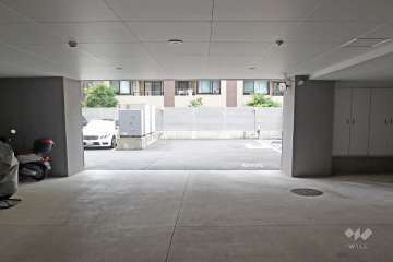 敷地内駐車場（屋外平面式・屋内平面式）