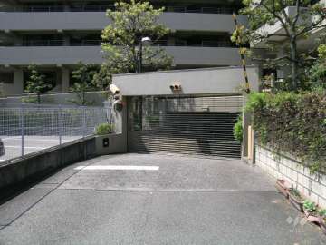 駐車場入口