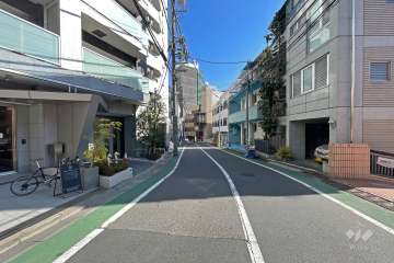 敷地南側前面道路