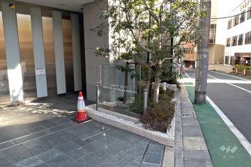 マンションの銘板