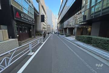 敷地南側の前面道路