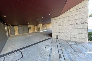敷地内駐車場（屋内機械式）
