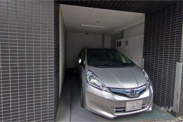 敷地内駐車場（屋内平面式）