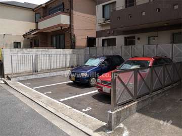 敷地内駐車場（屋外平面式）